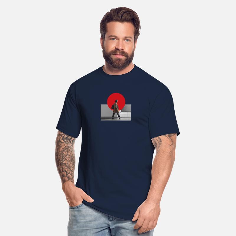 The Wanderer Tee - Modern Minimalist Traveler Grap